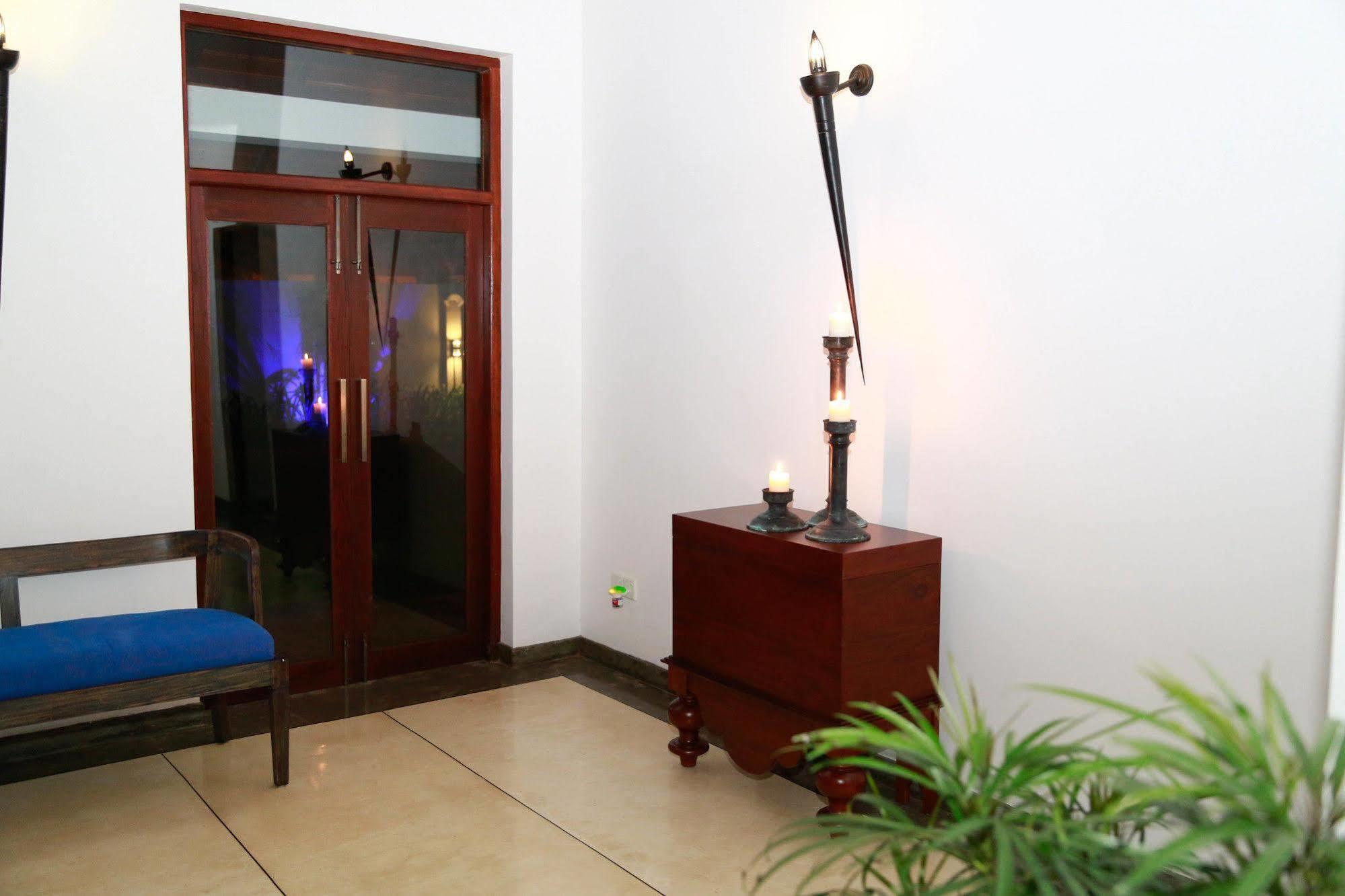 Tranquil Negombo Boutique Hotell Eksteriør bilde